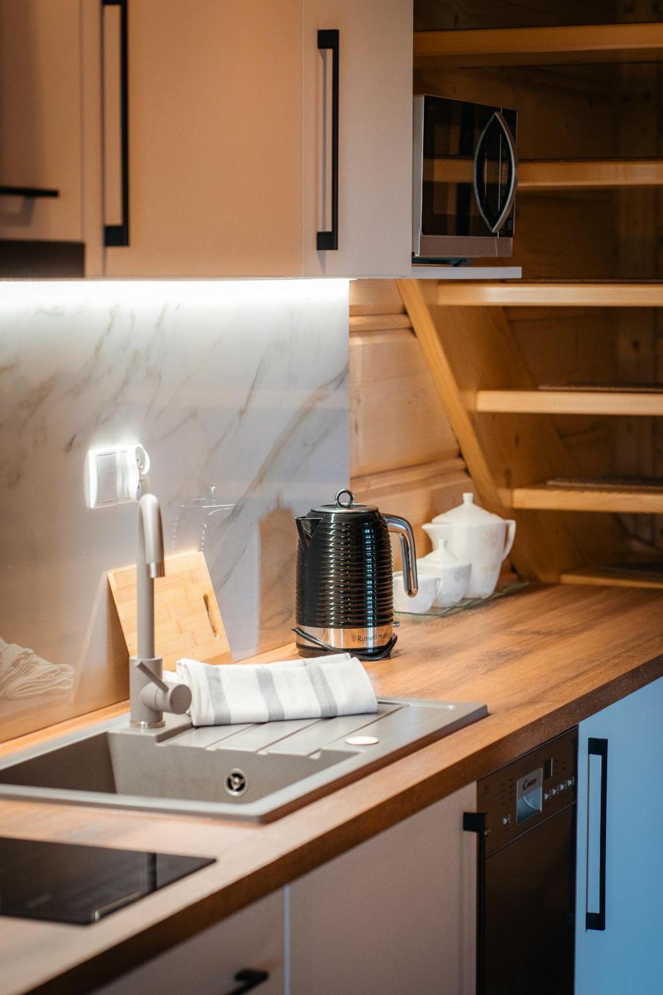 Apartamenty Dwupoziomowe Stasikowe Izby Bukowina Tatrzanska Ngoại thất bức ảnh